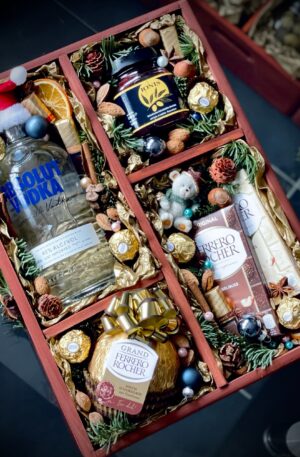 Weihnachtskiste mit Vodka Absolut
