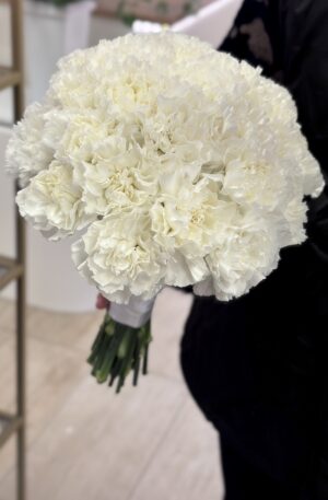 Brautstrauß "Nelken White"