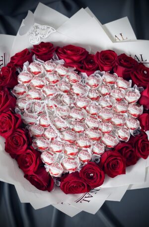 Edel Rosen Herz mit Raffaello
