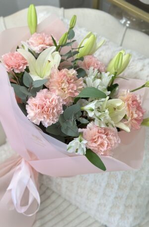 Rosa Nelken-Lilien