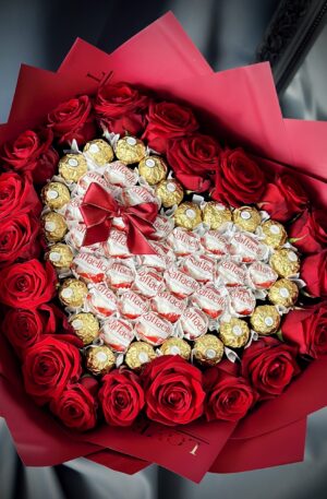 Edel Rosen Herz mit Rocher&Raffaello