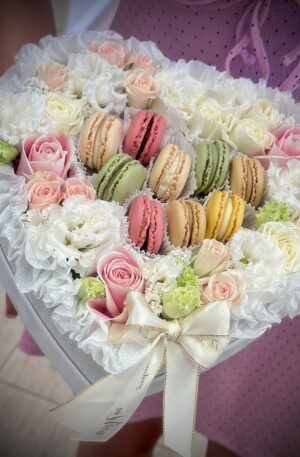 Macarons Herzbox weiß 25cm